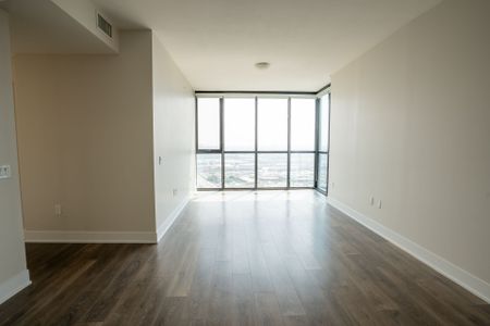 For Lease - 2908 Highway 7 Road Unit# 3601, Vaughan, Ontario - Photo 4