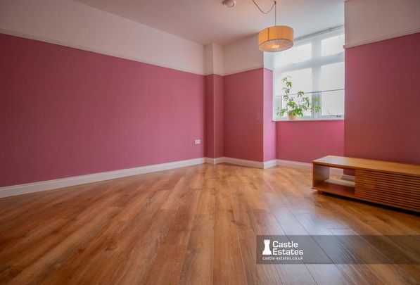 4 bedroom detached house to rent - Photo 1