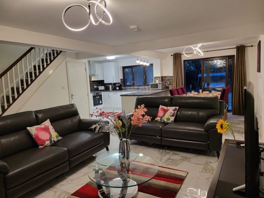 4 Bed Detached House, Wilkinson Croft, B8 - Photo 1