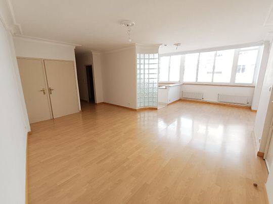 Location Appartement 4 pièces 117m² TOURS 37000 - Photo 1