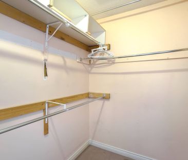 For Lease - 2 White Cliffe Drive, Clarington, Ontario - Photo 2