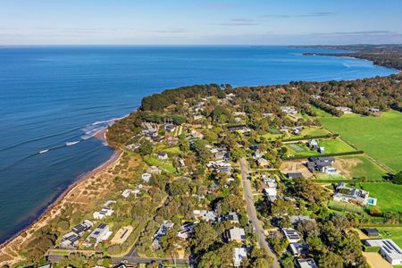 Beachside home with unobstructed waterviews! - Photo 3