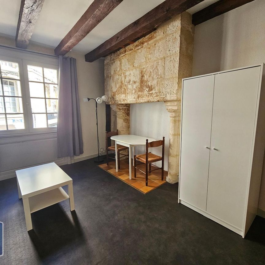 Location Appartement 1 pièce 21m² POITIERS 86000 - Photo 1