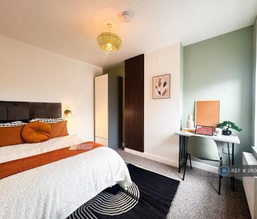 1 bedroom in a house share to rent - Photo 1