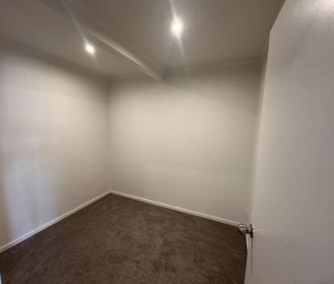 Warm and Practical - Photo 1