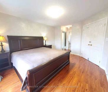 For Lease - 24 Golden Oak Avenue, Richmond Hill, Ontario - Photo 2