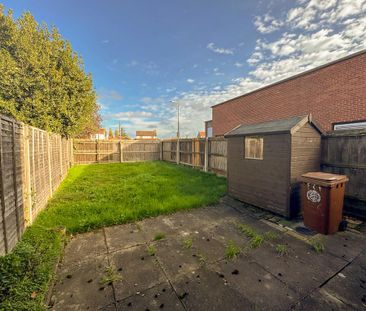 3 bedroom end of terrace house to rent - Photo 5