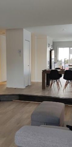 Location 4 1/2 - Photo 1