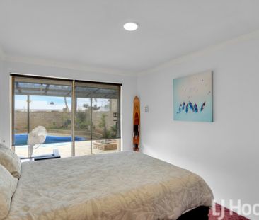 Canal Living with Pool - Photo 4