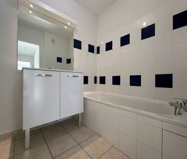 APPARTEMENT T3 - BALCON ET PARKING - Photo 6