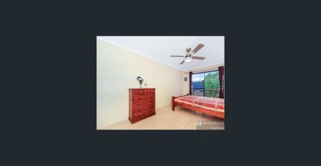 Enjoy Comfort, Style & Convenience in the Heart of Toongabbie - Photo 2