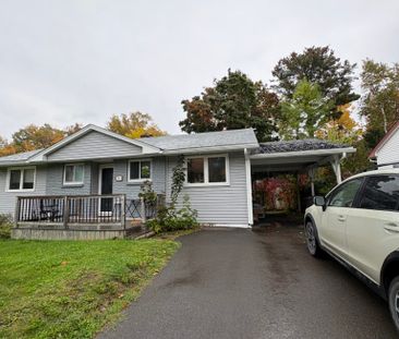 165 Cambridge Cres unit B - Photo 4