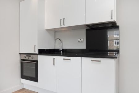 2 bedroom apartment to rent - Photo 5