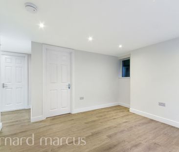 8 Thornhill Road, Croydon - Photo 1