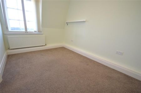 3 bedroom apartment to rent - Photo 5