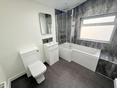 3 bedroom terraced house to rent - Photo 4