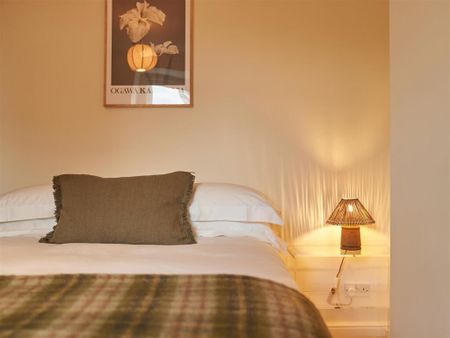 3 bedroom apartment to rent - Photo 5