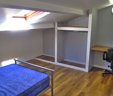 6 Bed - 59 Manor Drive, Hyde Park, Leeds - LS6 1DD - Student - Photo 5