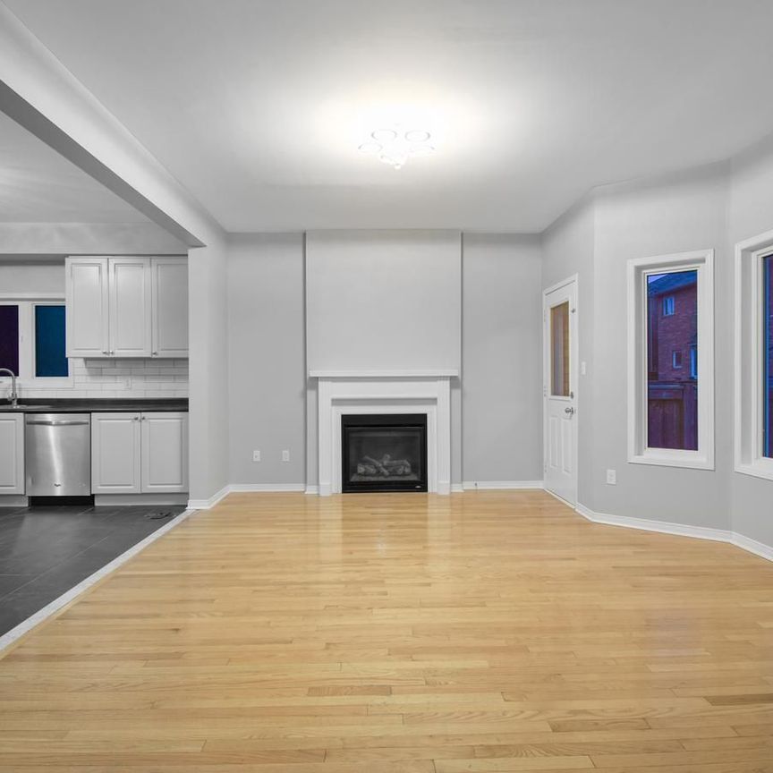 For Lease - 112 Commodore Drive, Brampton, Ontario - Photo 1