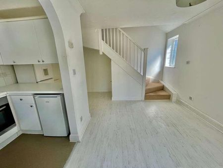 Cedar Wood Drive, Garston Watford, WD25 - Photo 4