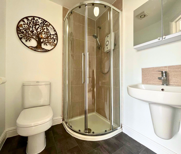 2 bedroom semi-detached house to rent - Photo 4