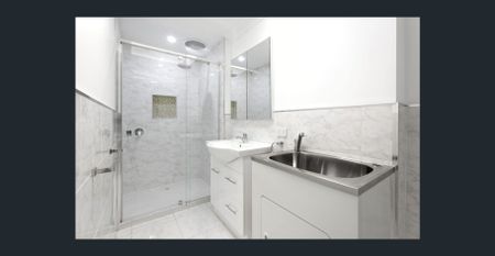 STUNNING HOME IN DESIRED LOCATION - Photo 5