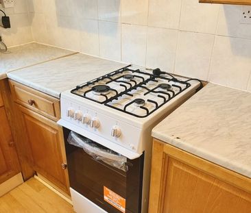 2 Bed Maisonette, Galpins Road, CR7 - Photo 6