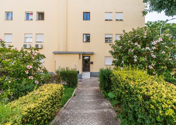 APARTAMENTO T4 EM ALFRAGIDE MOBILADO