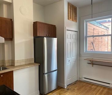 5 1/2 à louer prêt du métro Préfontaine - Photo 2