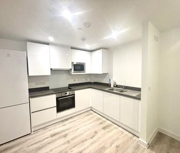 ScutariClose, Derby - Photo 4