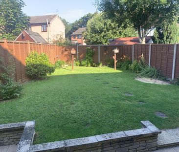 3 bedroom semi-detached house to rent - Photo 2