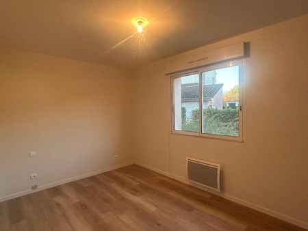 Location Appartement 3 pièces 71m² ALBI 81000 - Photo 2