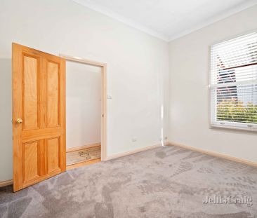 5 Moyle Street, Ballarat Central - Photo 1