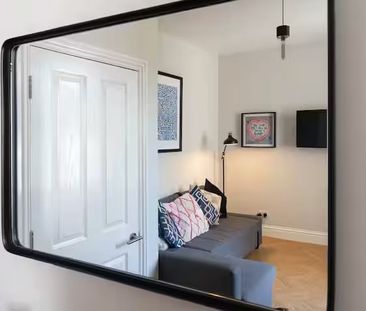 1 Bed Flat, Springfield Road, BN1 - Photo 2