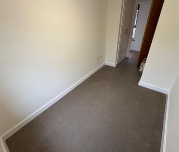 First Lane - Photo 4