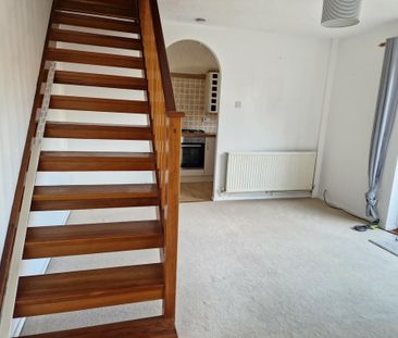 1 bedroom semi-detached house to rent - Photo 4
