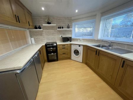 2 bedroom flat to rent - Photo 5