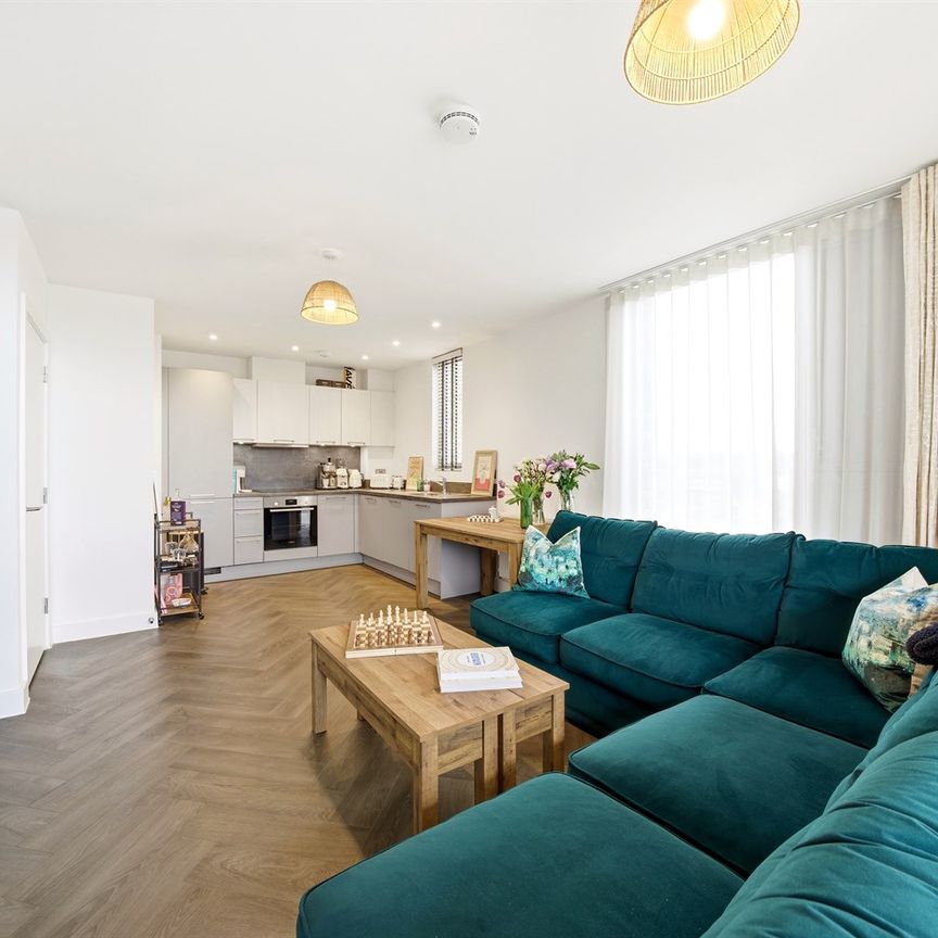 Trent Bridge View, NG2 - Photo 1