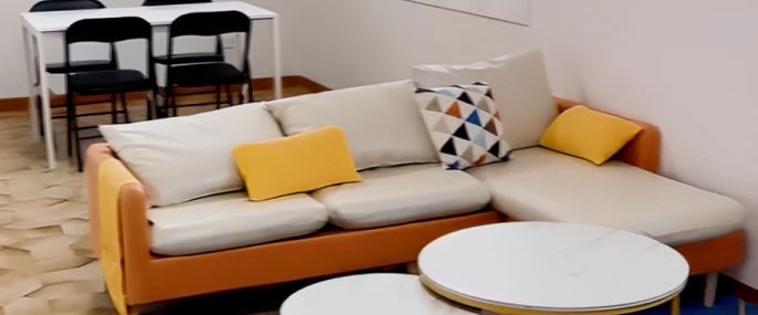 5 bed 1.5 bath - Photo 1