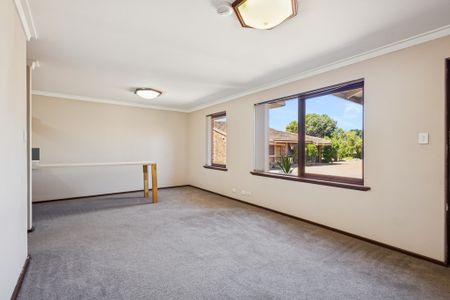 3/370 Marmion Street, Melville WA 6156 - Photo 4