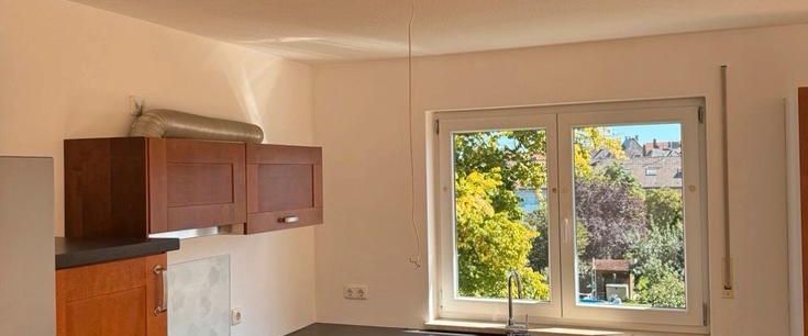 Moderne 2-Zimmer Wohnung mit grosser Dachtersasse - Foto 1