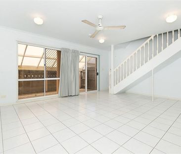 3/37 Granville Street, Pimlico QLD 4812 - Townhouse For Rent | Domain - Photo 1