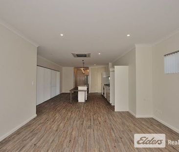 Prepare to be Impressed, with this gorgeous 3 x 2 in Waikiki - Photo 2