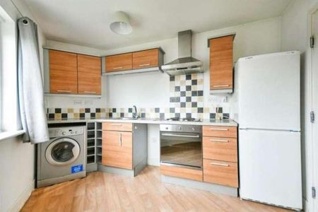 Barley Leaze, Chippenham, SN14 - Photo 3