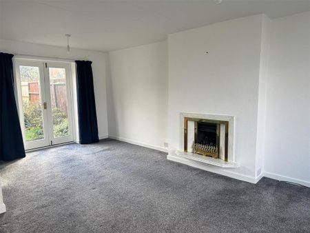 3 bedroom semi-detached house to rent - Photo 3