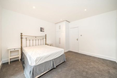 Marloes Road, Earls Court, W8 - Photo 2