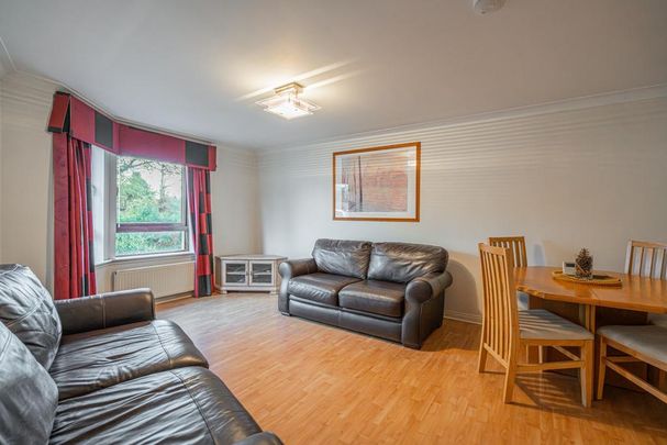2 bedroom flat to rent - Photo 1