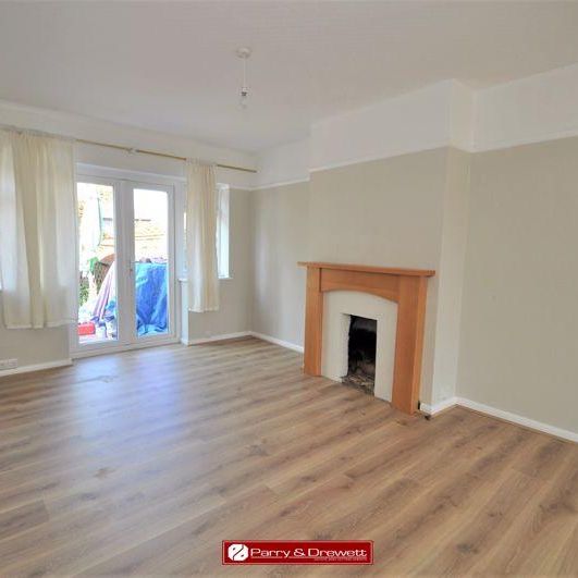 5 bedroom semi-detached house to rent - Photo 1