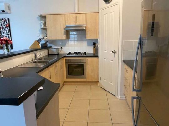 Perfect Home in Perfect Location&excl;&excl; - Photo 1