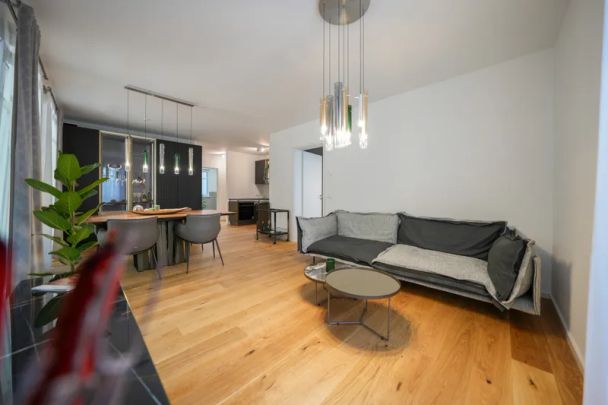 Moderne 2-Zimmer-Wohnung mit Balkon und traumhaftem Ausblick auf die Waldau! - Photo 1